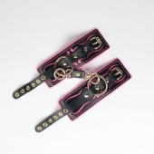 Черные кожаные наручники с розовой строчкой - Crazy Handmade - купить с доставкой в Пушкино