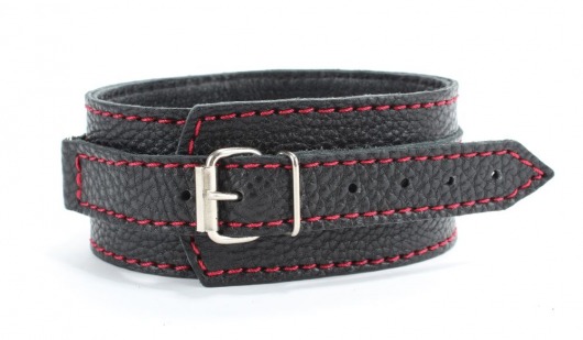 Черный ошейник из натуральной кожи с красной строчкой и заклепками - БДСМ Арсенал - купить с доставкой в Пушкино