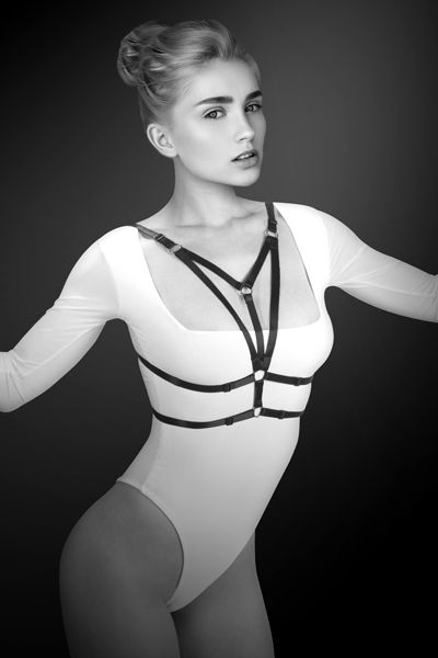 Черная упряжь на грудь Laura - Bijoux Pour Toi - купить с доставкой в Пушкино