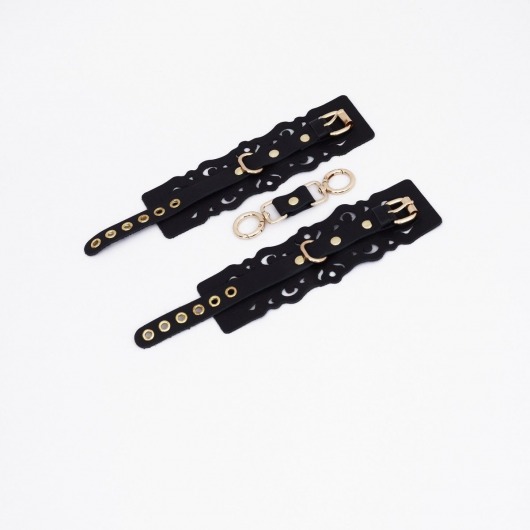 Черные кожаные наручники с узорами и золотистой фурнитурой - Crazy Handmade - купить с доставкой в Пушкино