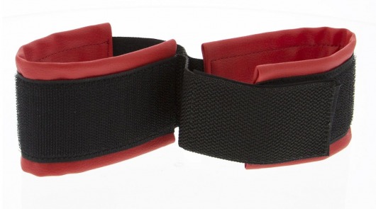 Полиуретановые манжеты для фиксации рук вместе Bound Together Wrist Restraints - Blush Novelties - купить с доставкой в Пушкино
